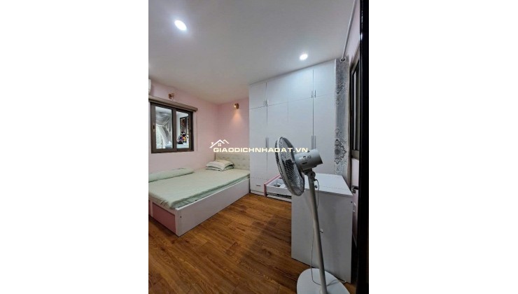 BÁN GẤP CHDV 5 TẦNG ĐƯỜNG SỐ NGUYỄN THỊ THẬP TT QUẬN 7 162m2 DÒNG TIỀN 23tr/THÁNG